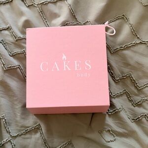 Pink CAKES Body Box